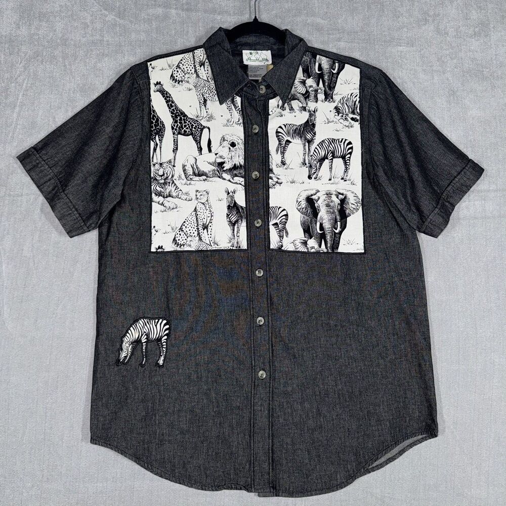 Quacker Factory Womens M Safari Animal Shirt Zebra Lion Elephant Novelty Buttons